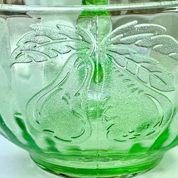 Antique Green Uranium Glass Tea Cups - Picture 4 of 8